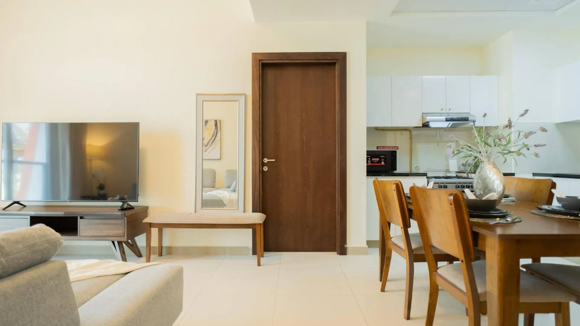 2Br Spacious Pearl With Stunning City Views - Holiday Boulevard دبي 0*,  الإمارات العربية المتحدة